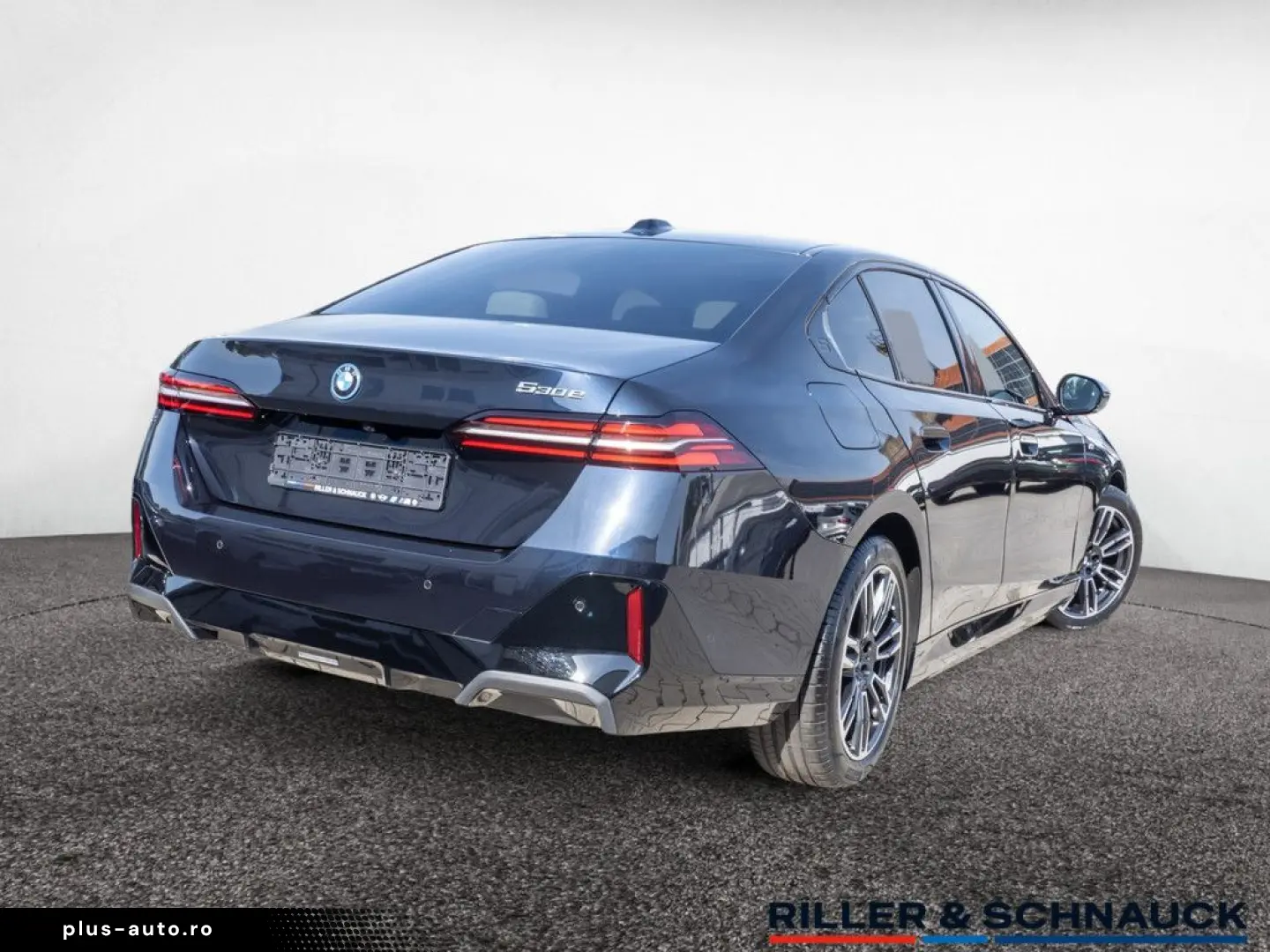 BMW 530e M-Sport NAVI AHK ACC HUD SITZBELÜFTUNG 360