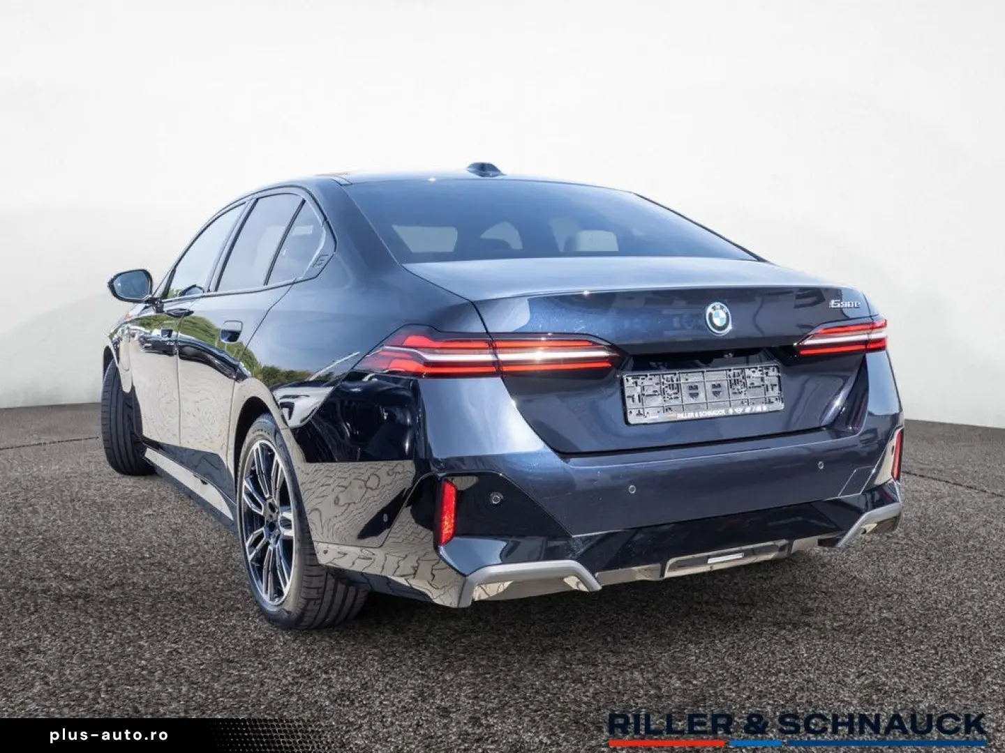 BMW 530e M-Sport NAVI AHK ACC HUD SITZBELÜFTUNG 360