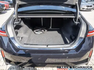 BMW 530e M-Sport NAVI AHK ACC HUD SITZBELÜFTUNG 360