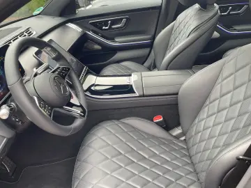 MERCEDES-BENZ S450 e Lang PANO CHAUFFEUR DRIVEPILOT AMG-LINE