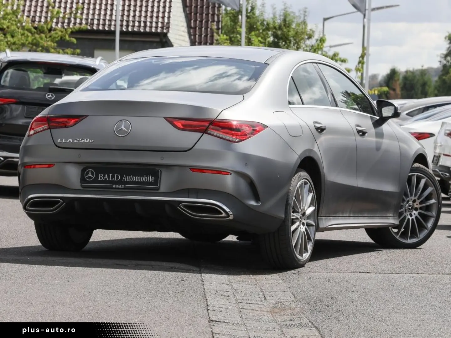 MERCEDES-BENZ CLA 250e AMG-Sport Pano Ambi Memo Cam LED