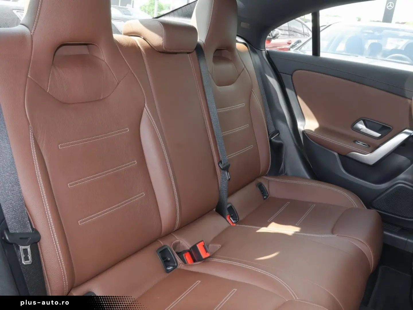 MERCEDES-BENZ CLA 250e AMG-Sport Pano Ambi Memo Cam LED