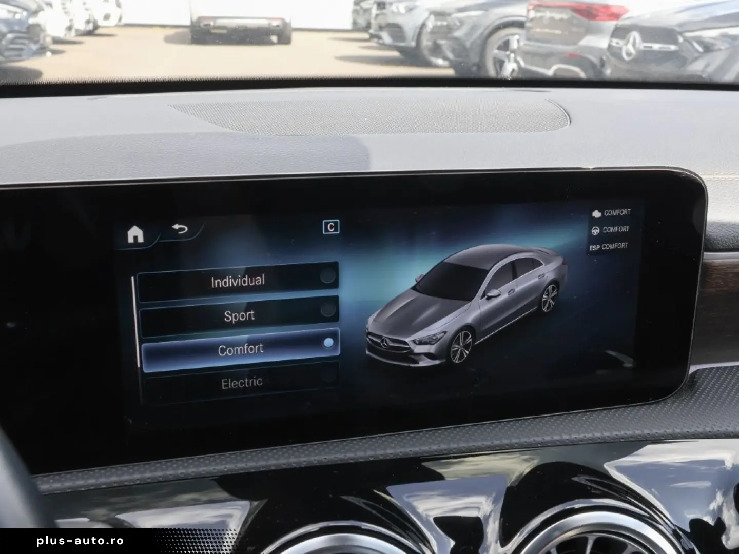 MERCEDES-BENZ CLA 250e AMG-Sport Pano Ambi Memo Cam LED