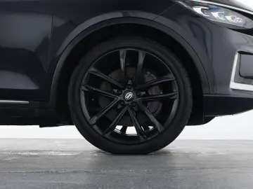 BYD TANG Flagship 4WD Pano 360  7-Si ACC HUD Dirac