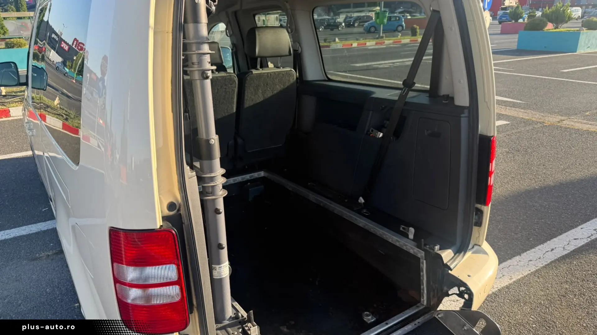 Caddy 2.0 TDI   Automat   Piele   Rampa dizabilitati