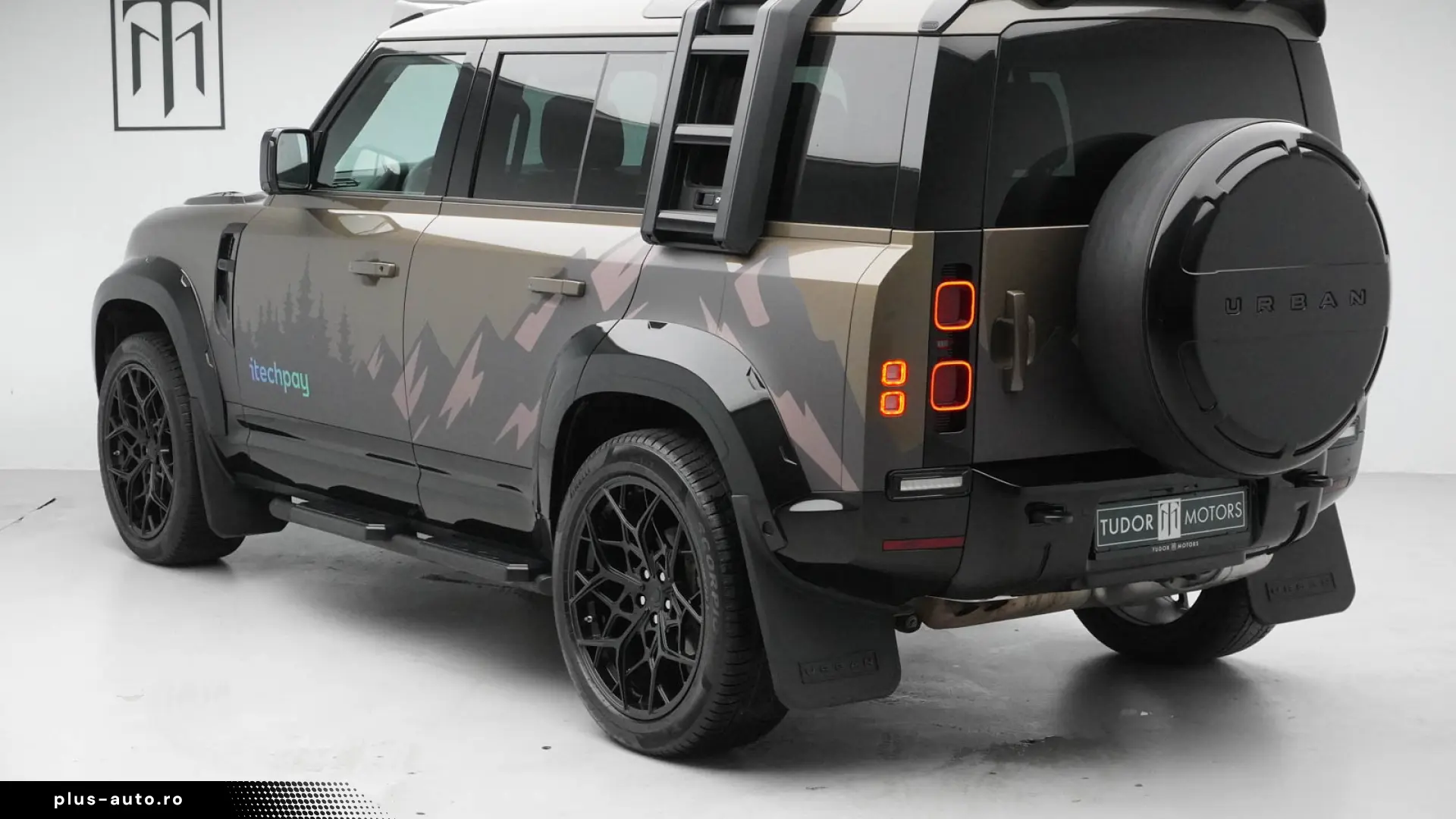 Land Rover Defender 110 3.0 URBAN