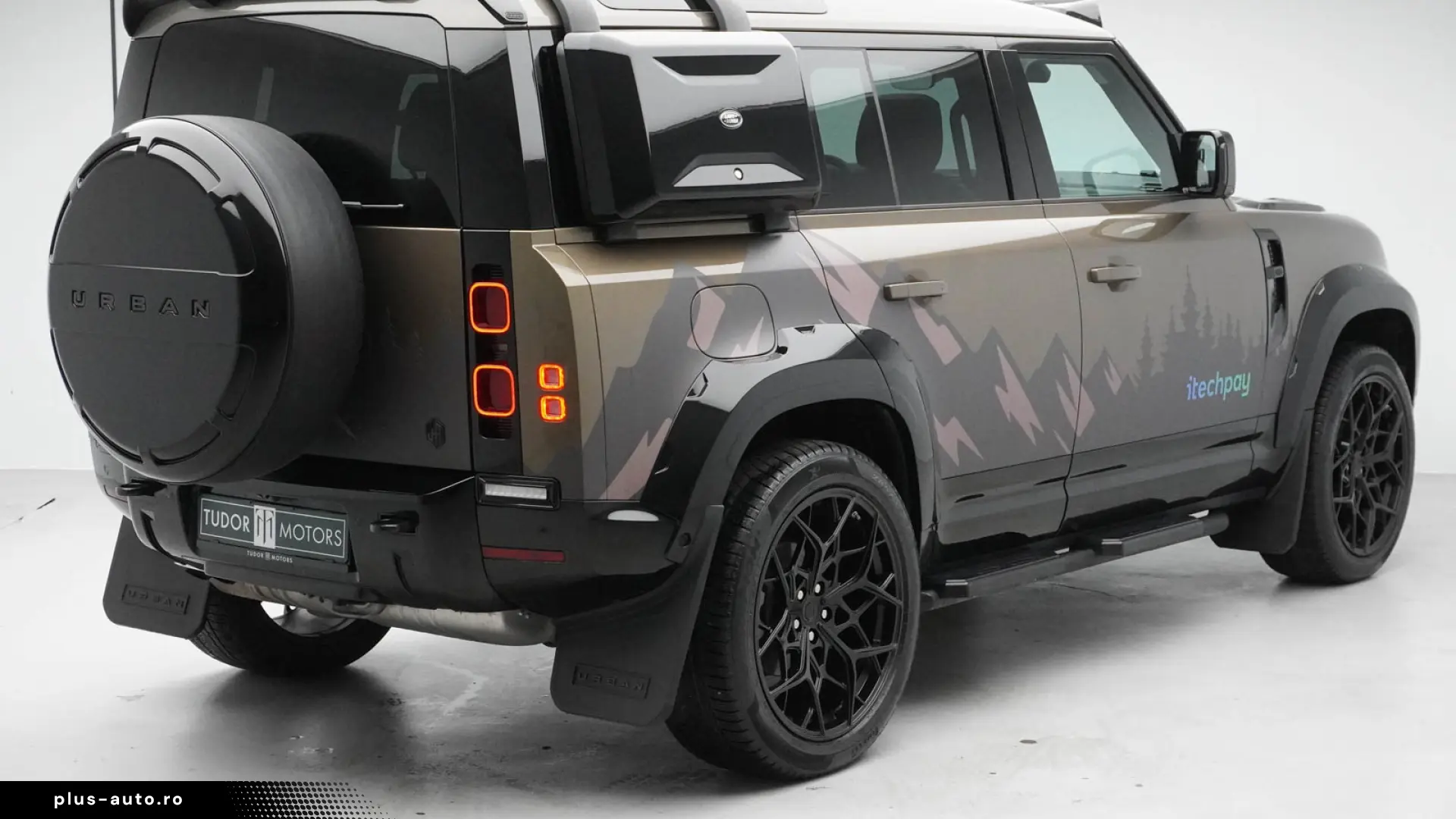 Land Rover Defender 110 3.0 URBAN