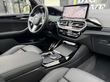 BMW iX3 M Sport DA Prof PA AdapLED Shz Pano 19  LMR