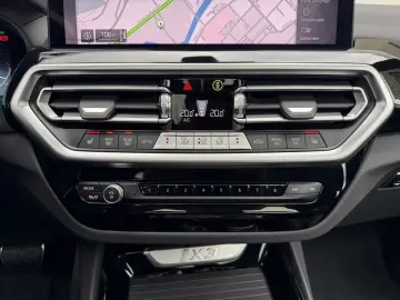 BMW iX3 M Sport DA Prof PA AdapLED Shz Pano 19  LMR