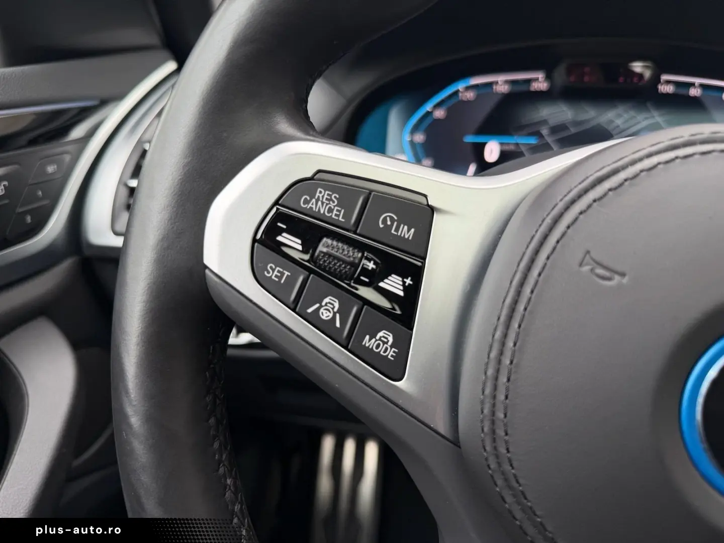 BMW iX3 M Sport DA Prof PA AdapLED Shz Pano 19  LMR
