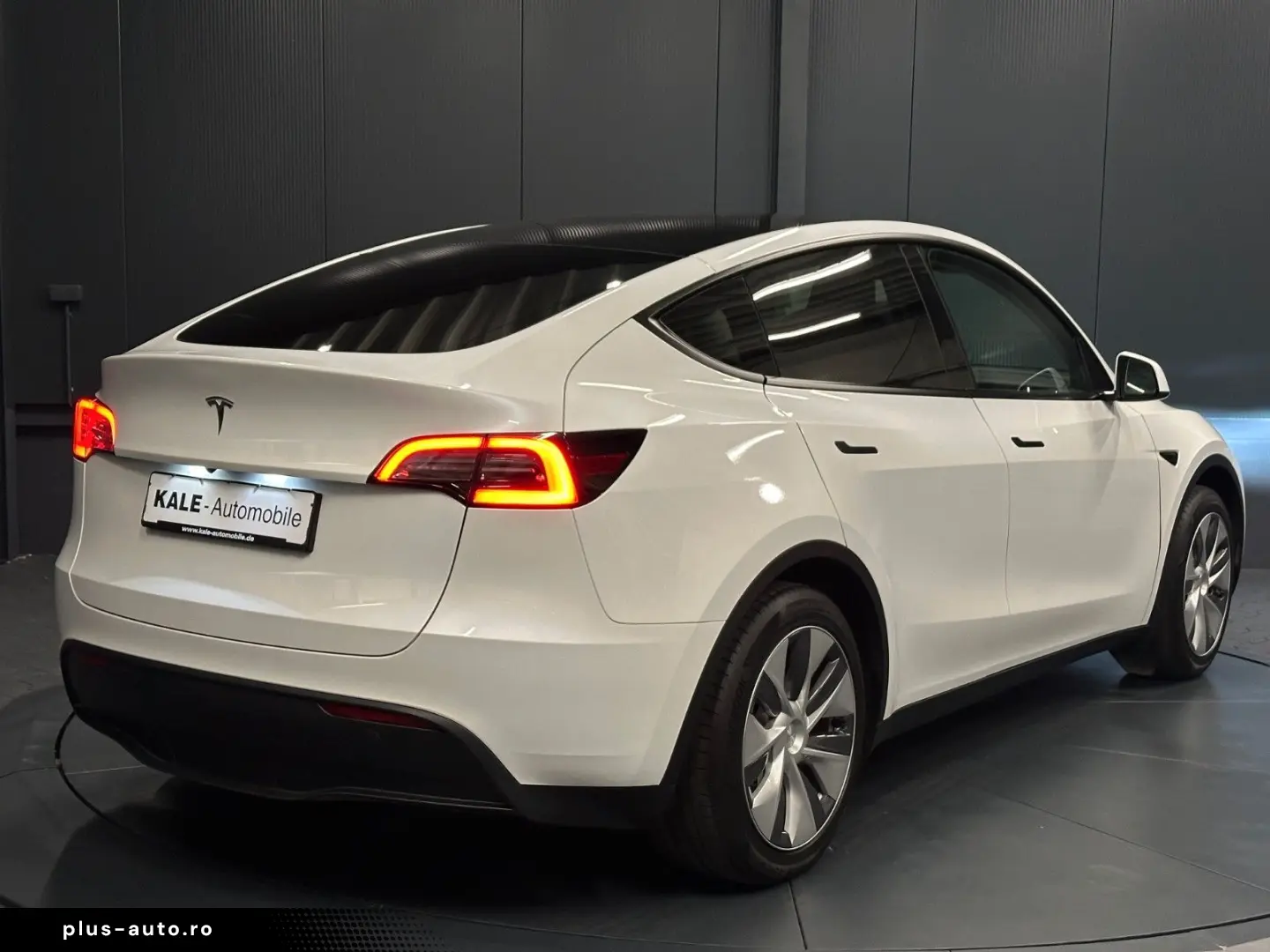 TESLA Model Y RWD  Wärmepumpe