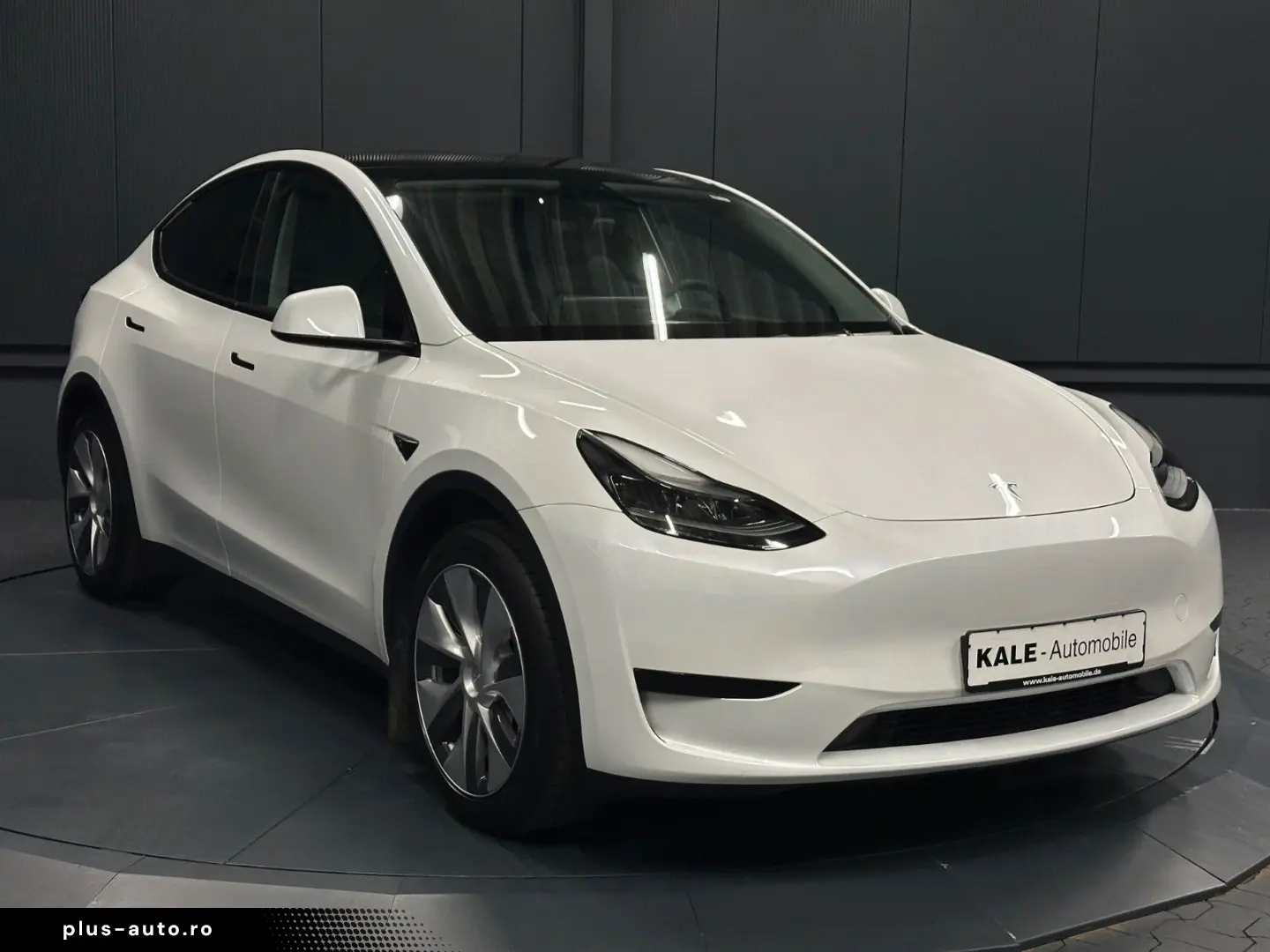 TESLA Model Y RWD  Wärmepumpe