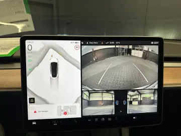 TESLA Model Y RWD  Wärmepumpe