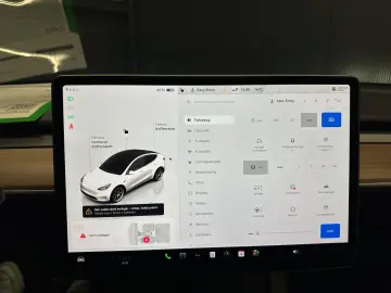 TESLA Model Y RWD  Wärmepumpe