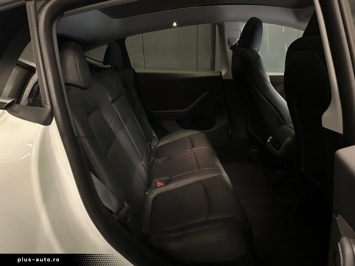 TESLA Model Y RWD  Wärmepumpe