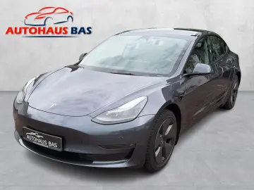 TESLA Model 3 Long Range