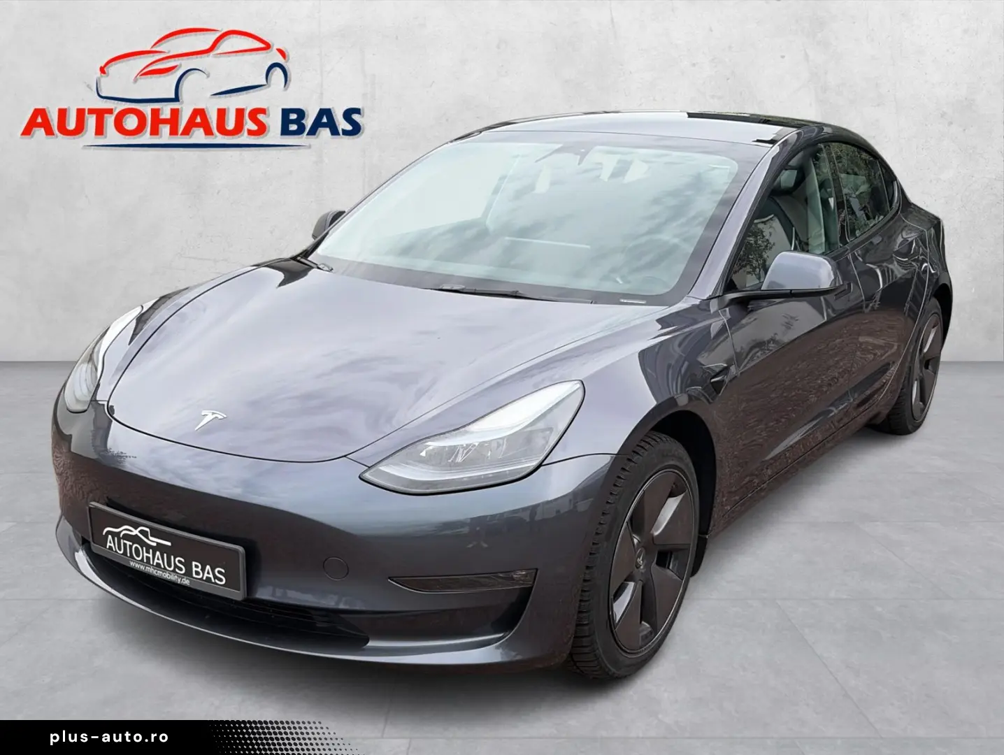 TESLA Model 3 Long Range