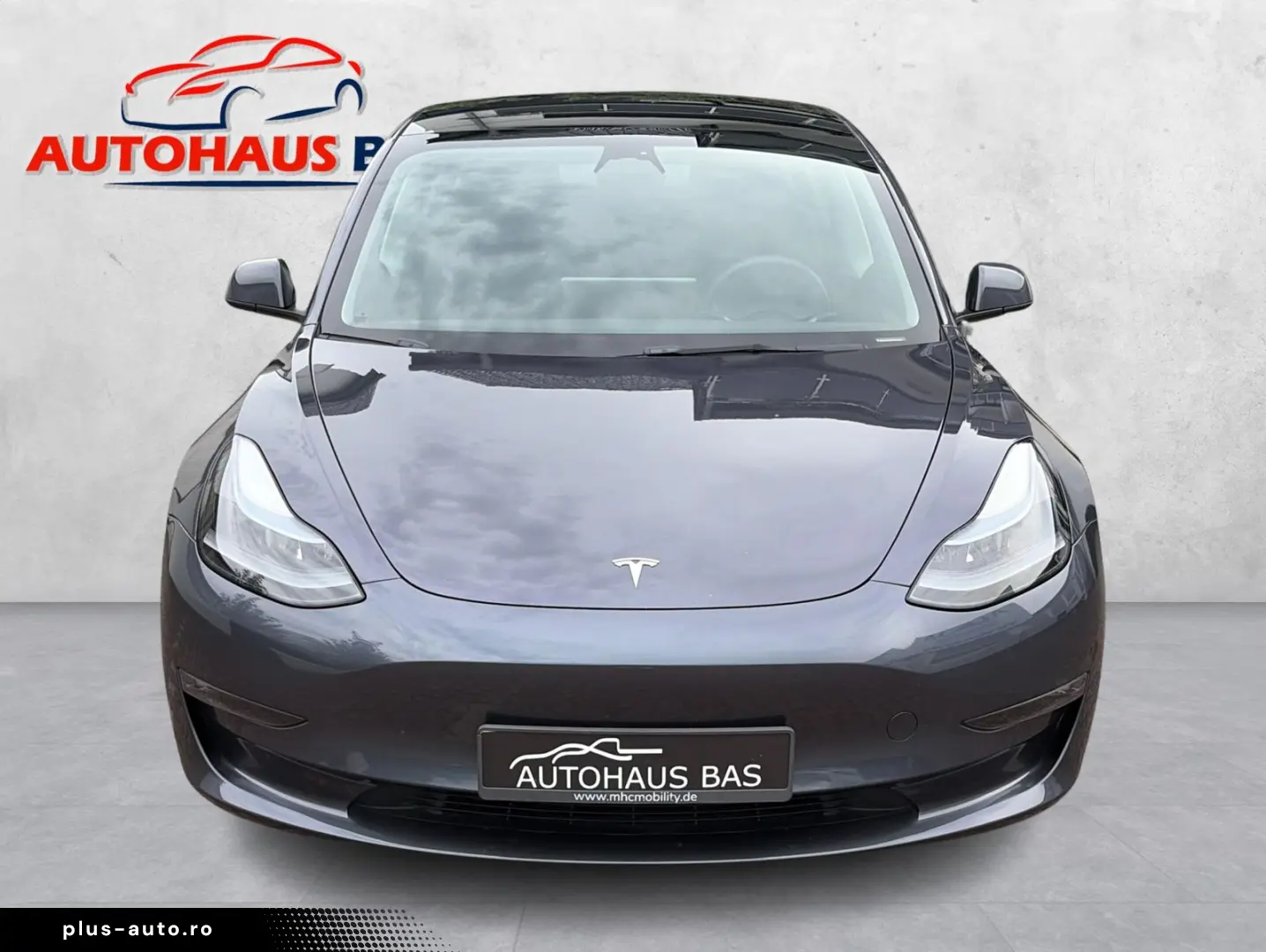 TESLA Model 3 Long Range