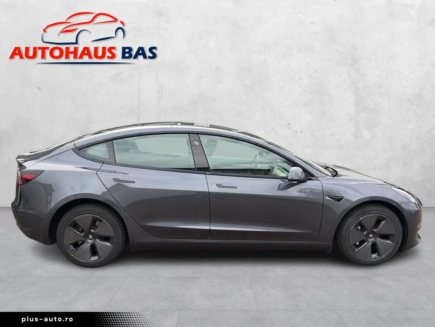 TESLA Model 3 Long Range