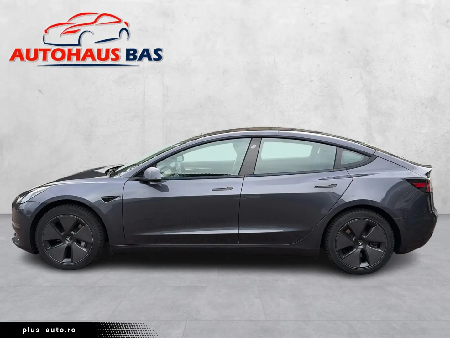 TESLA Model 3 Long Range