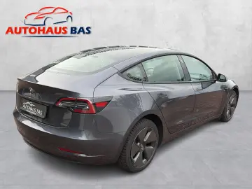 TESLA Model 3 Long Range