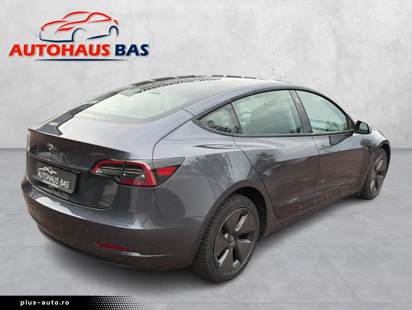 TESLA Model 3 Long Range