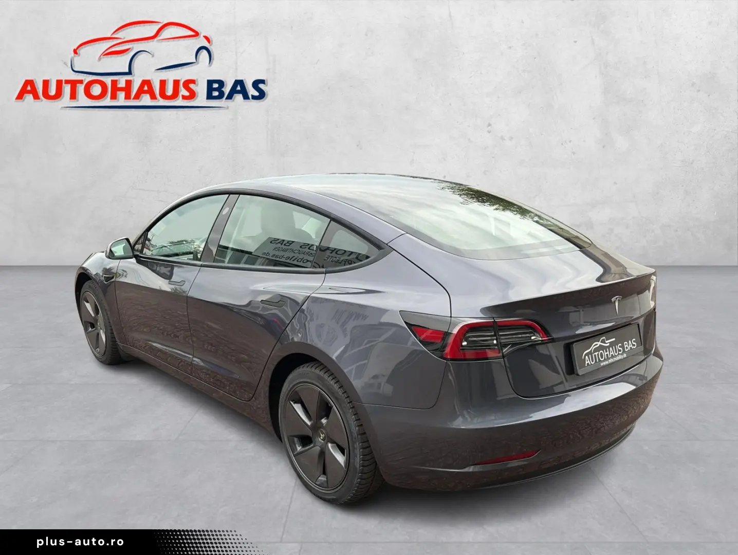 TESLA Model 3 Long Range