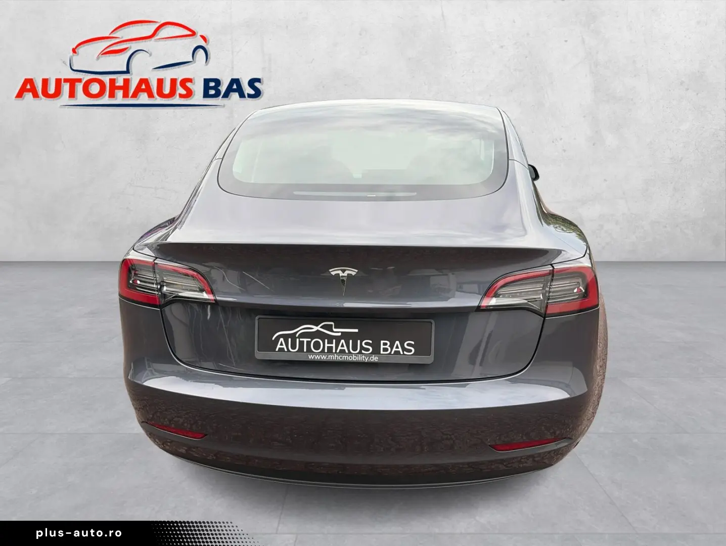 TESLA Model 3 Long Range