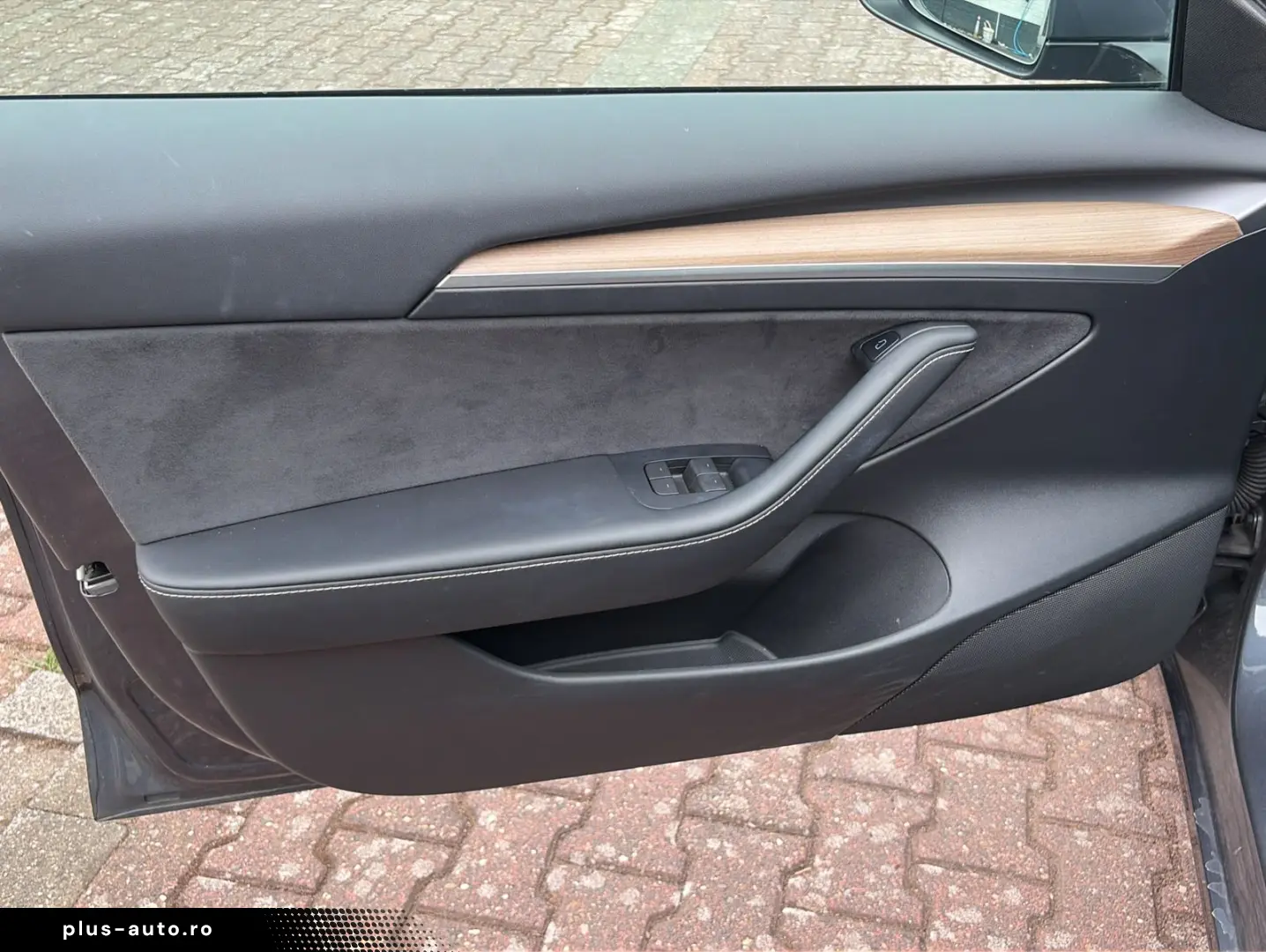 TESLA Model 3 Long Range