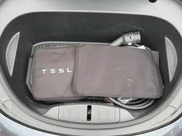 TESLA Model 3 Long Range