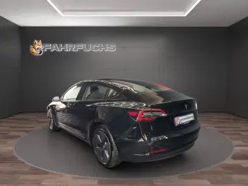 TESLA Model 3 SR  RWD   Wärmepumpe