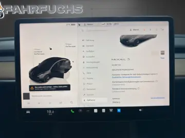 TESLA Model 3 SR  RWD   Wärmepumpe