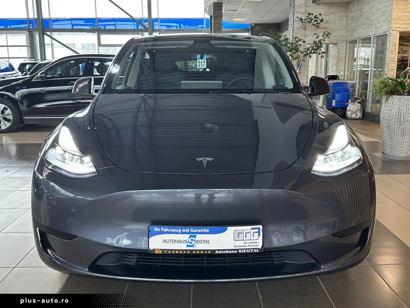 TESLA Model Y Leder Pano R.Cam Wä.pumpe Autopilot 4SHZ