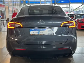 TESLA Model Y Leder Pano R.Cam Wä.pumpe Autopilot 4SHZ