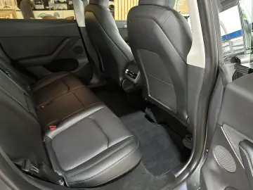 TESLA Model Y Leder Pano R.Cam Wä.pumpe Autopilot 4SHZ