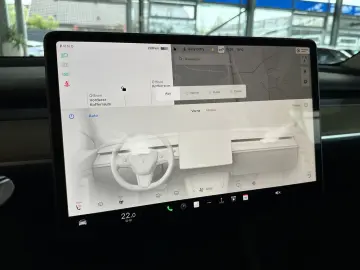 TESLA Model Y Leder Pano R.Cam Wä.pumpe Autopilot 4SHZ