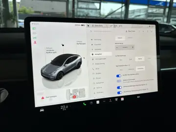 TESLA Model Y Leder Pano R.Cam Wä.pumpe Autopilot 4SHZ