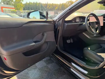 TESLA MODEL S PLAID  MATRIX LED FULL SELF DRIVE  HW4