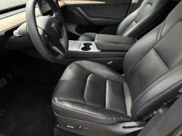 TESLA Model Y Long Range Dual AWD Matrix Wärmepumpe