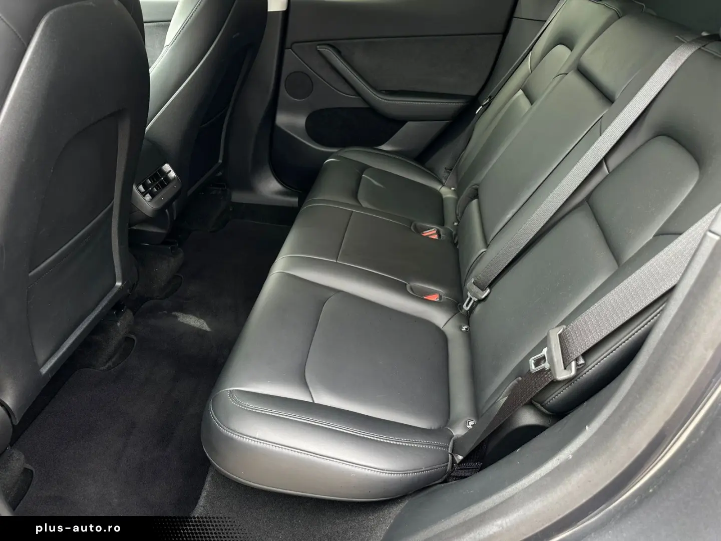 TESLA Model Y Long Range Dual AWD Matrix Wärmepumpe