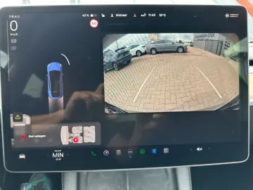 TESLA Model Y Long Range Dual AWD Matrix Wärmepumpe