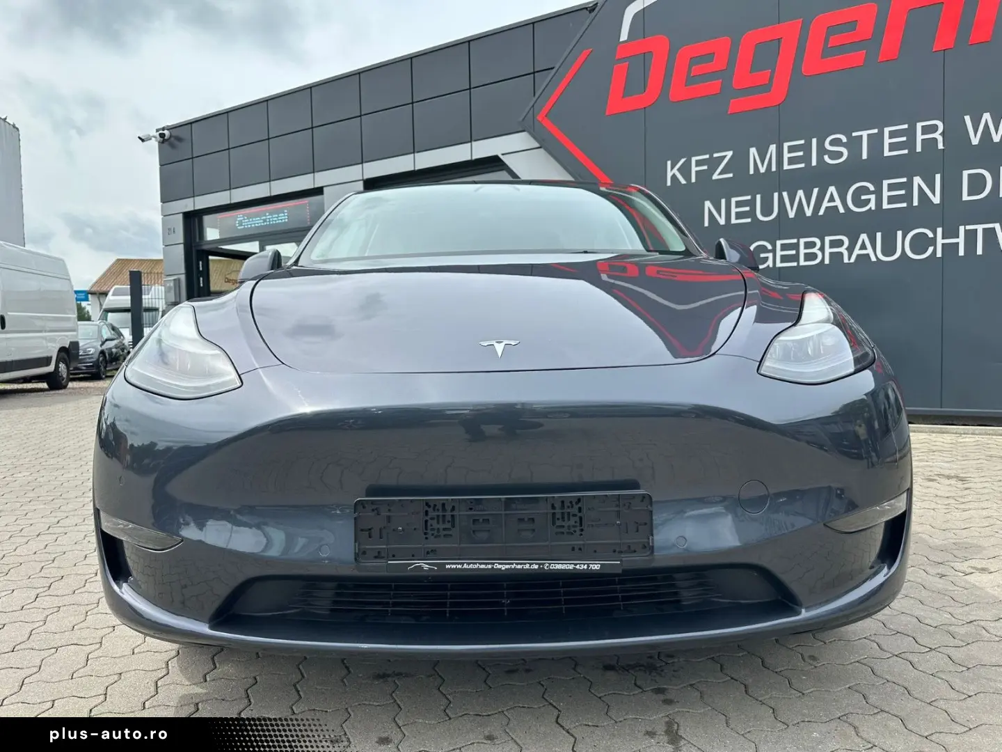 TESLA Model Y Long Range Dual AWD Matrix Wärmepumpe