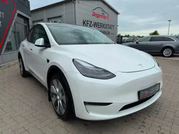 TESLA Model Y Long Range Dual AWD Matrix Wärmepumpe