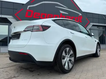 TESLA Model Y Long Range Dual AWD Matrix Wärmepumpe