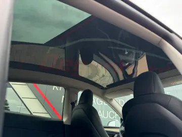 TESLA Model Y Long Range Dual AWD Matrix Wärmepumpe