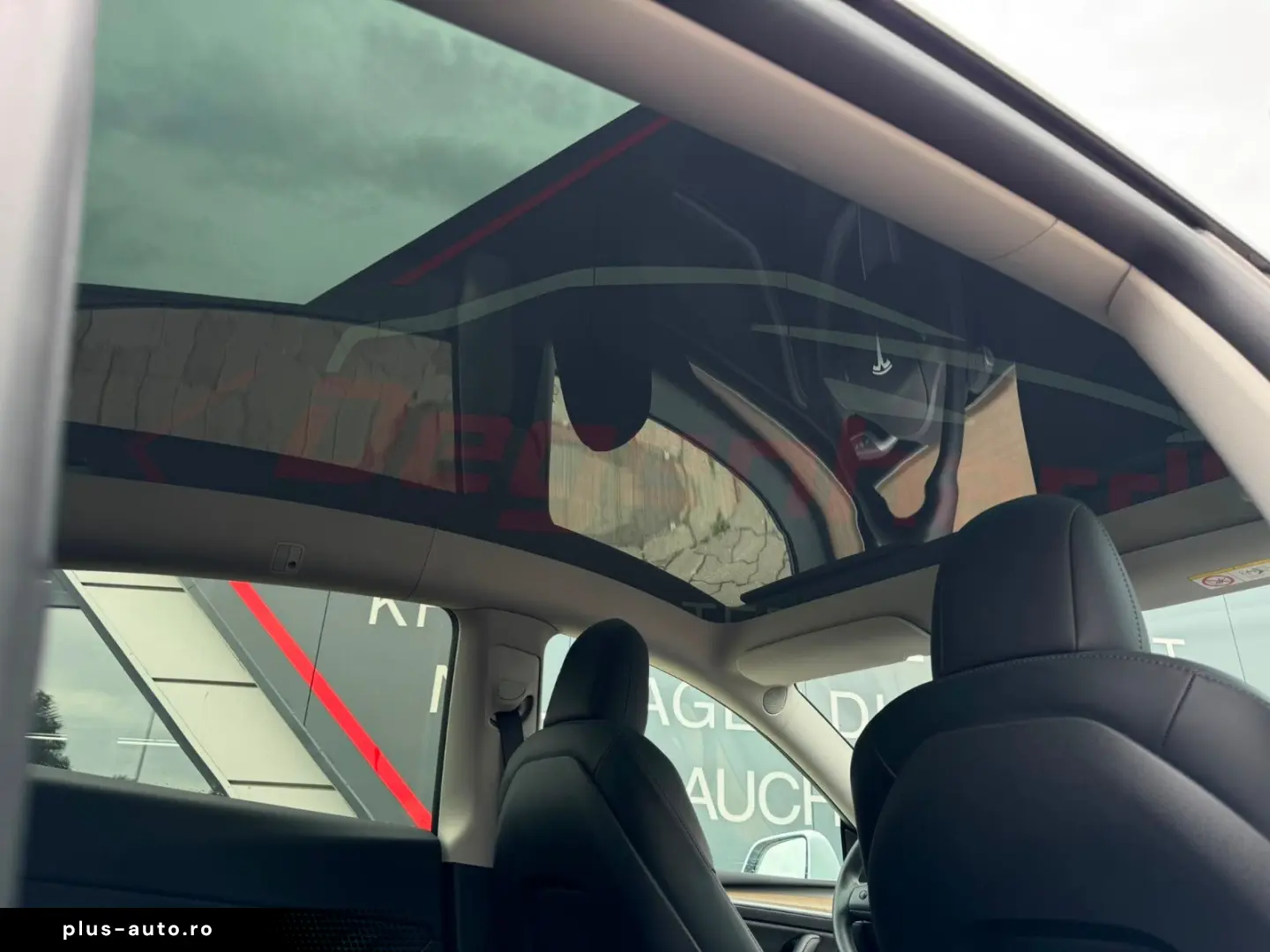 TESLA Model Y Long Range Dual AWD Matrix Wärmepumpe