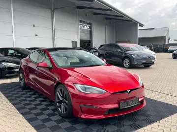 TESLA MODEL S PALLADIUM   FULL SELF DRIVE 4  ULTRA RED