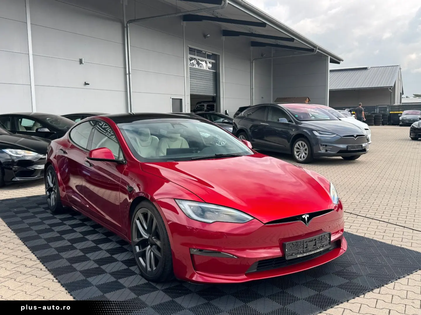 TESLA MODEL S PALLADIUM   FULL SELF DRIVE 4  ULTRA RED