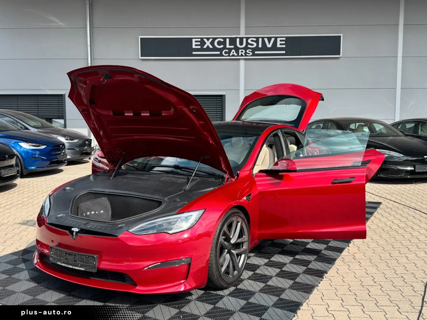 TESLA MODEL S PALLADIUM   FULL SELF DRIVE 4  ULTRA RED