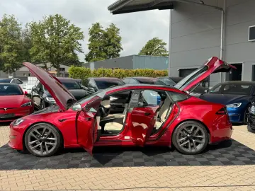TESLA MODEL S PALLADIUM   FULL SELF DRIVE 4  ULTRA RED